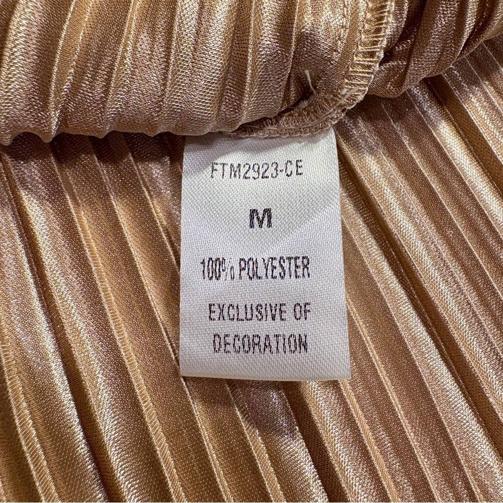 NWOT THML Metallic Gold Pleated Peplum Blouse Size Medium - Picture 7 of 8